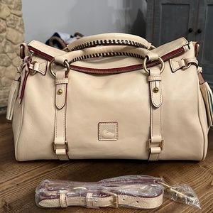 Dooney Medium/Large Florentine Satchel in Bone.